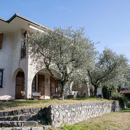 Iseolakerental - Villa Flavia Riva di Solto Bagian luar foto