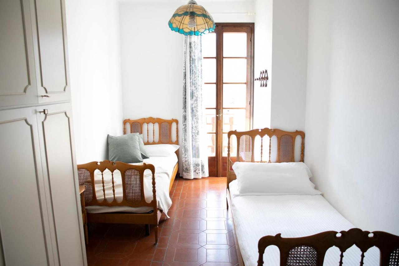Iseolakerental - Villa Flavia Riva di Solto Bagian luar foto