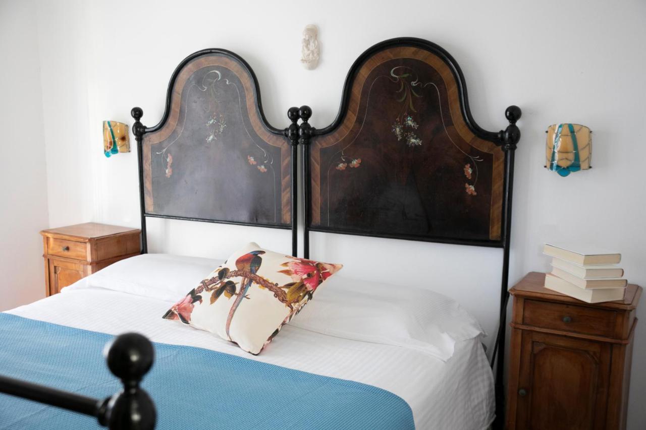 Iseolakerental - Villa Flavia Riva di Solto Bagian luar foto